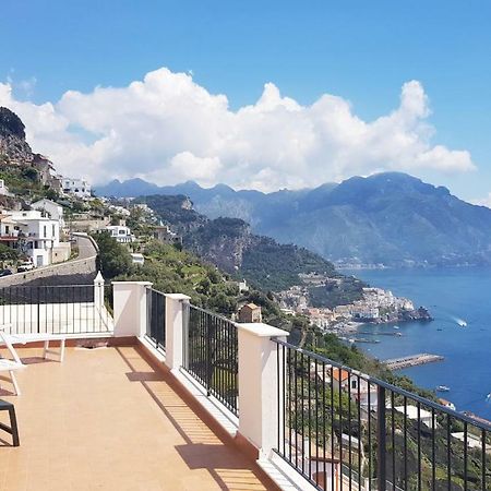 الشقق الفندقية Amalfi Hills المظهر الخارجي الصورة