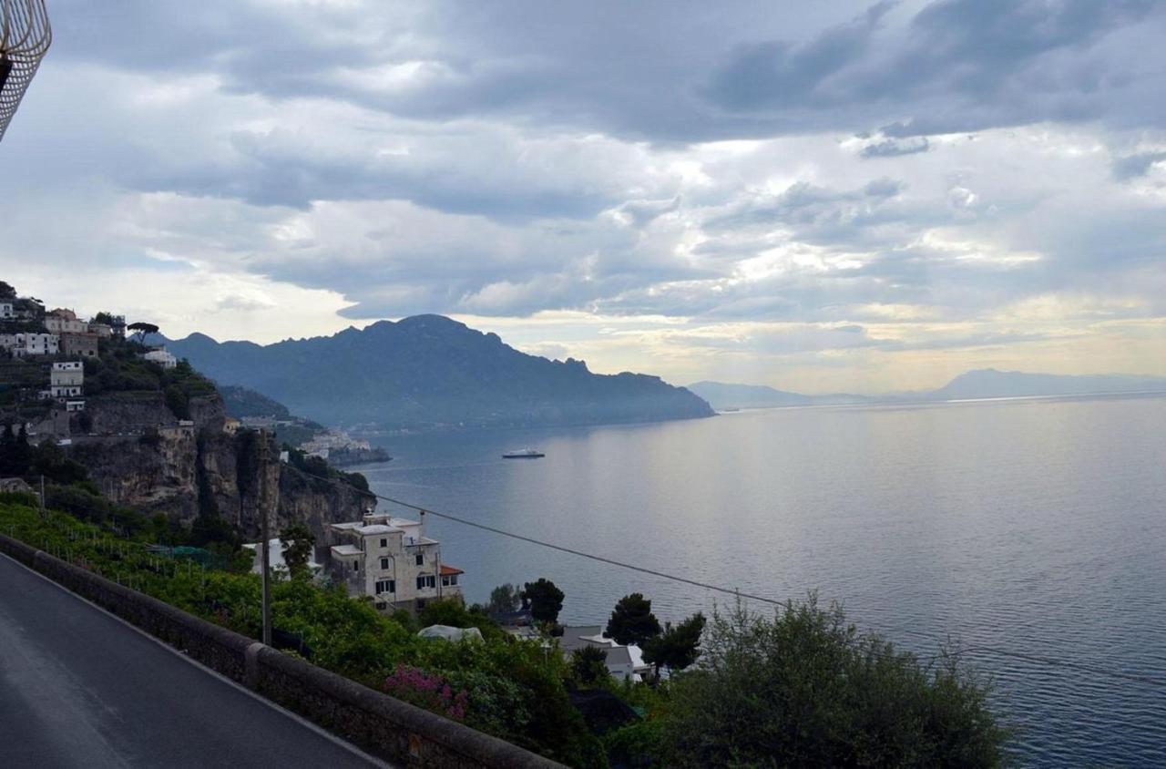 الشقق الفندقية Amalfi Hills المظهر الخارجي الصورة