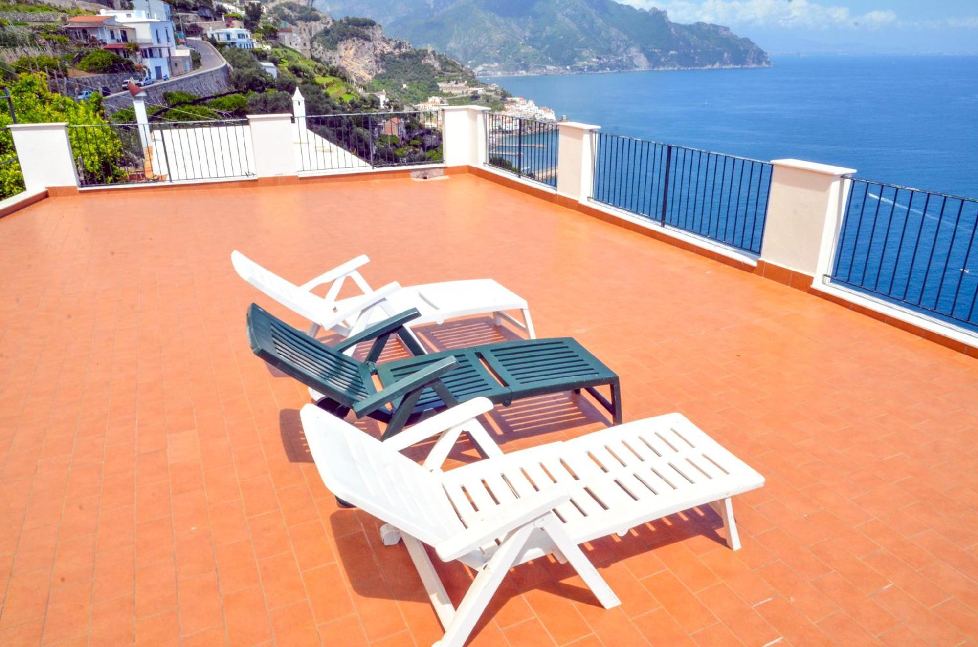 الشقق الفندقية Amalfi Hills الغرفة الصورة