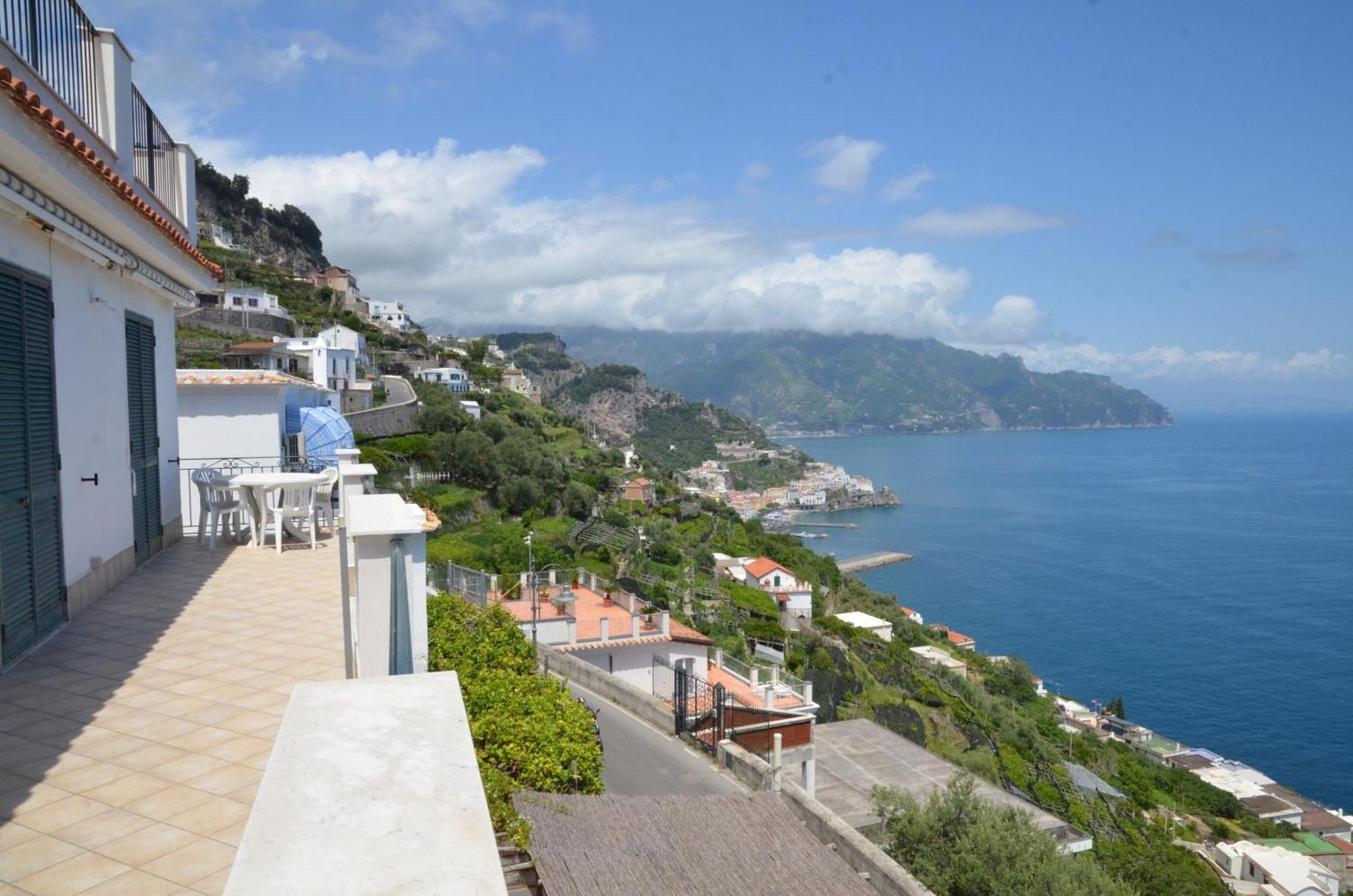 الشقق الفندقية Amalfi Hills الغرفة الصورة
