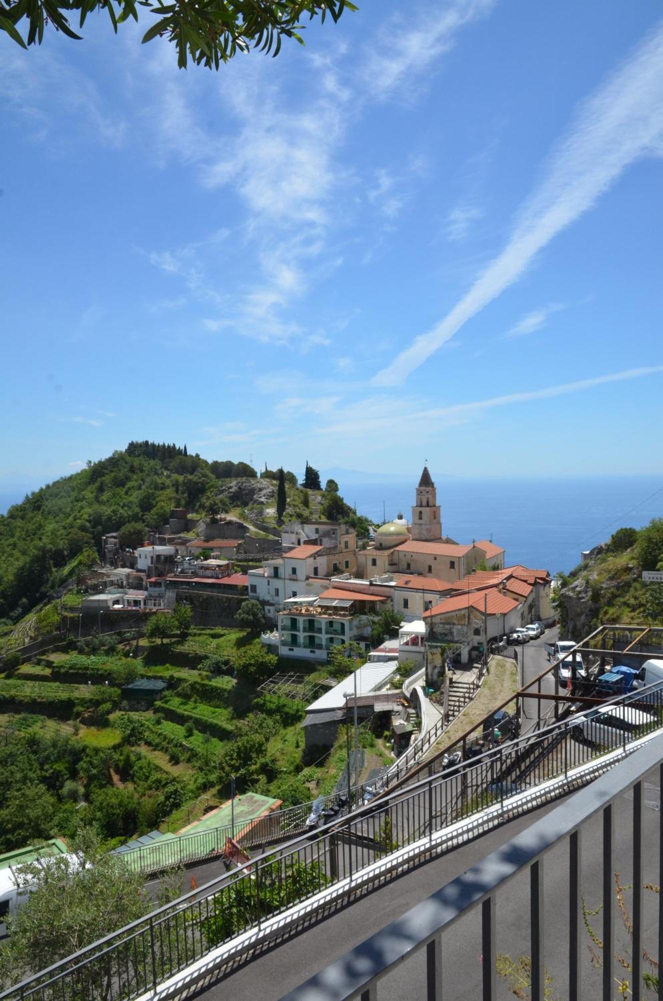 الشقق الفندقية Amalfi Hills الغرفة الصورة