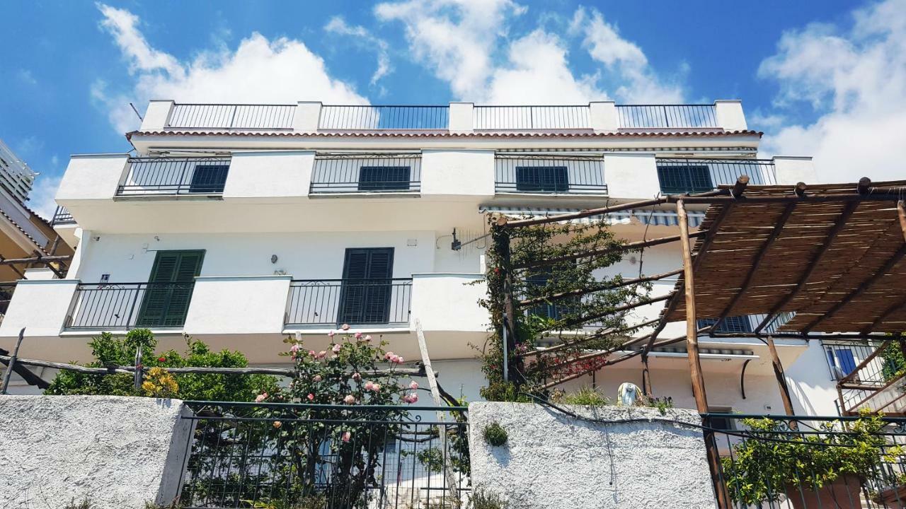 الشقق الفندقية Amalfi Hills المظهر الخارجي الصورة